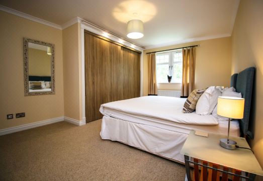 Turnberry Apartments Hotel Overview