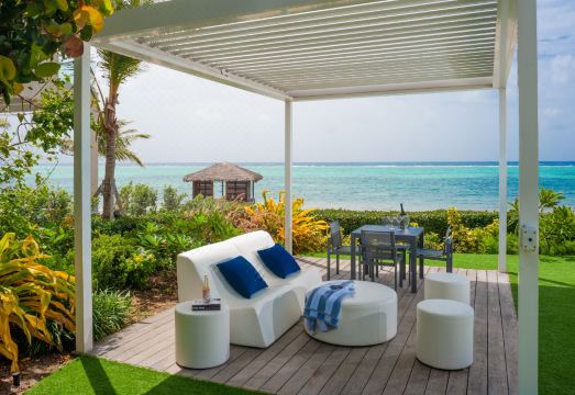 Black Urchin Hotel Overview