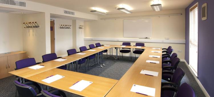 克里布斯铜锣湾(M5,J17)布里斯托尔普瑞米尔酒店(Premier Inn Bristol Cribbs Causeway (M5, J17))图片