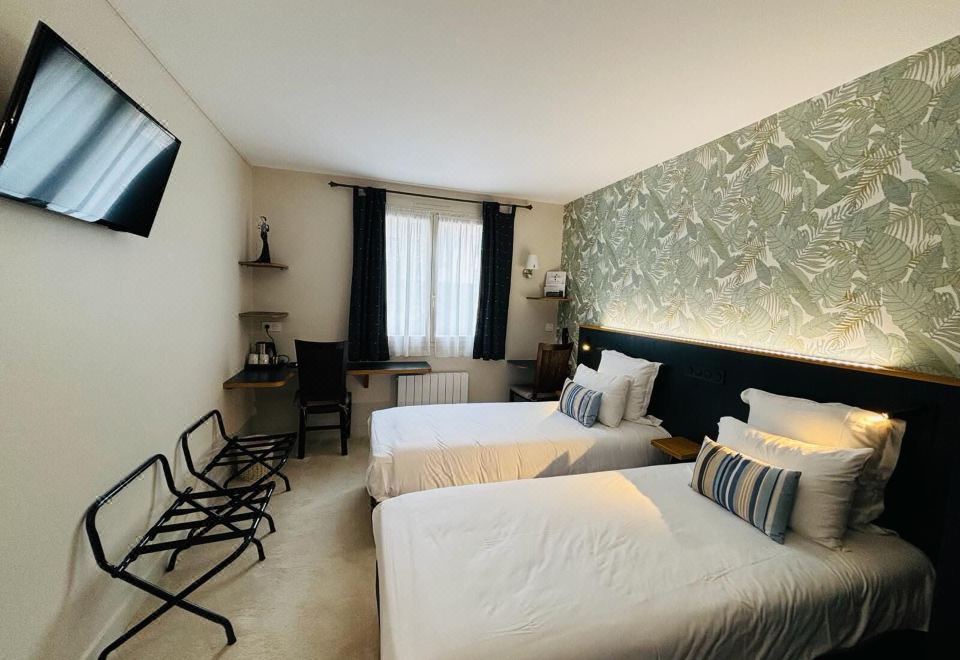 Castel Fleuri Hotel Overview