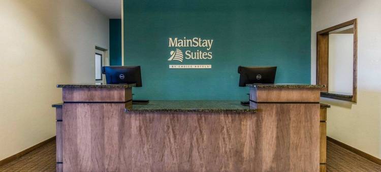 沃特福德市 - 活动中心美茵斯坦套房酒店(MainStay Suites Watford City - Event Center)图片