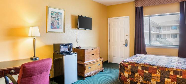 罗德威酒店罗斯威尔西(Rodeway Inn Roswell West)图片