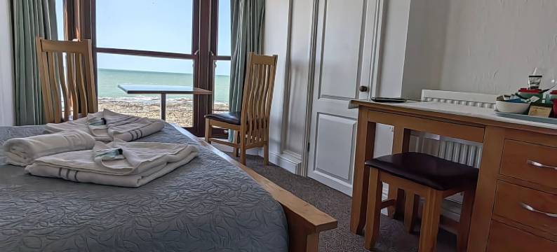 卡迪根湾旅馆(The Cardigan Bay Guest House)图片