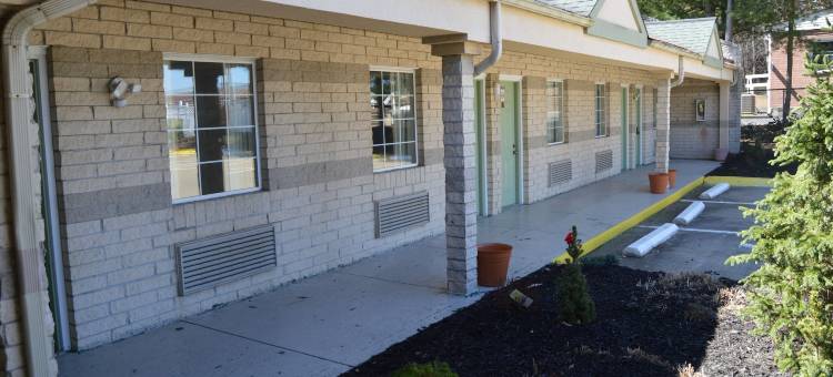 凯霍加福尔斯经济型汽车旅馆(Economy Inn Cuyahoga Falls)图片