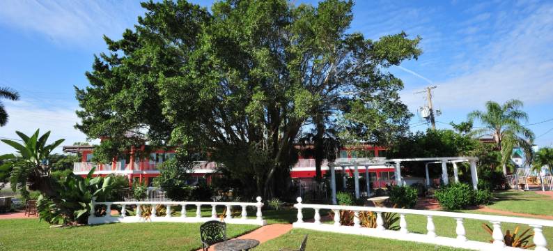 迈尔斯堡斯普林斯戴斯度假酒店(Days Inn by Wyndham Fort Myers Springs Resort)图片