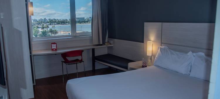 宜必思蒙得维的亚兰布拉酒店(Ibis Montevideo Rambla)图片