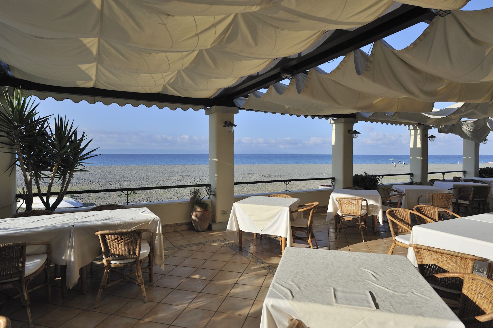 Hotel Ristorante la Lampara Over view