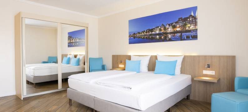 吕贝克伽和瑞森藤维尔酒店(Hotel IV Jahreszeiten Lübeck)图片