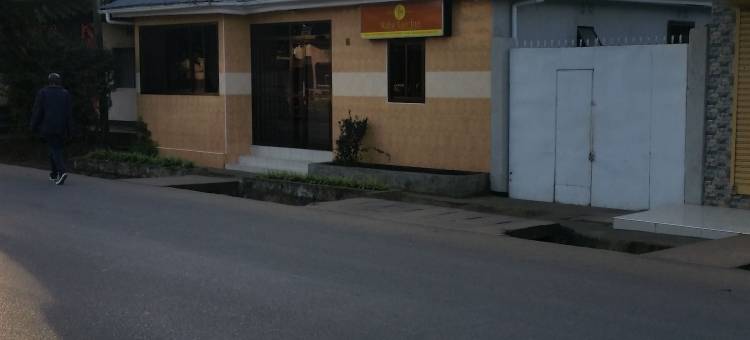 雷哈里欧旅馆(Raha Leo Inn)图片