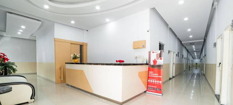 红多兹Plus酒店-近棉兰坦林广场(RedDoorz Plus Near Thamrin Plaza Medan)图片