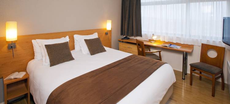 塞祖尔阿菲尔雷恩布列塔尼酒店(Séjours & Affaires Rennes de Bretagne)图片