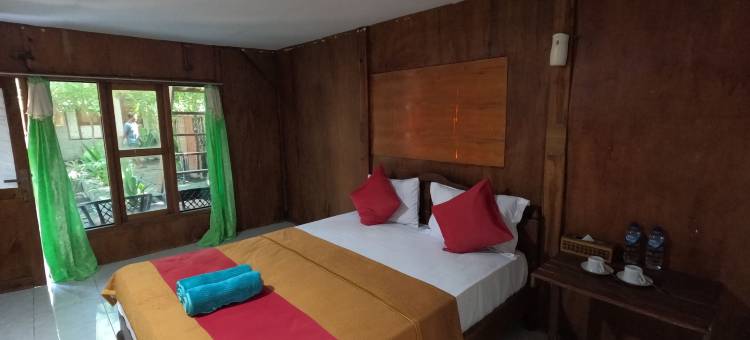 玛丽安莫约平房和餐厅(Maryan Moyo Bungalows & Resto)图片