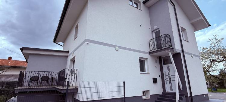 采尔克利耶·机场五分钟PJ酒店(PJagodic Hotel Cerklje)图片