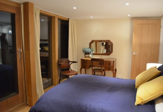 Detacted , Luxury  Lodge Within Open CountryHotel Overview