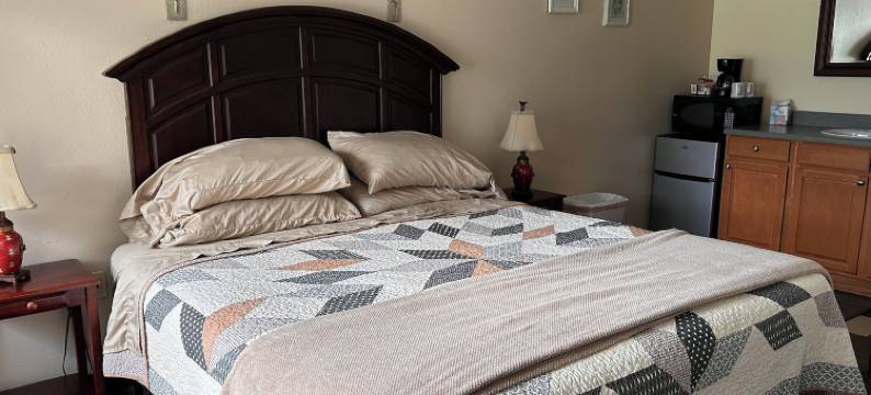 鸟溪汽车旅馆(Bird Creek Motel)图片