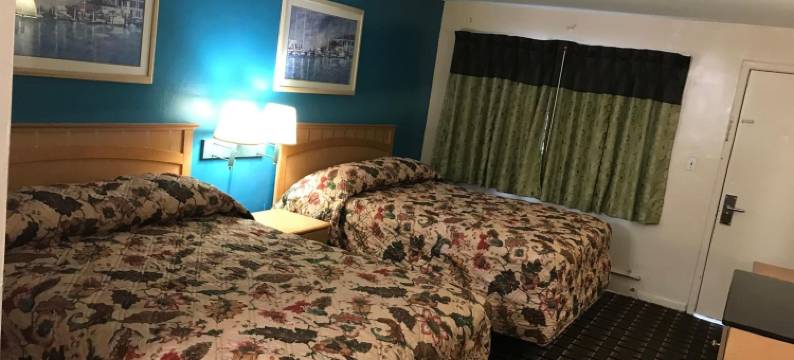 蓝色瀑布汽车旅馆(Blue Falls Motel)图片