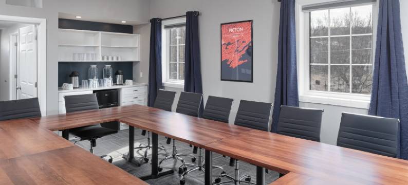 皮克顿港旅馆(Picton Harbour Inn)图片