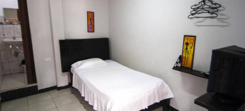 泽尔青年旅舍(Jer`s Hostal)图片