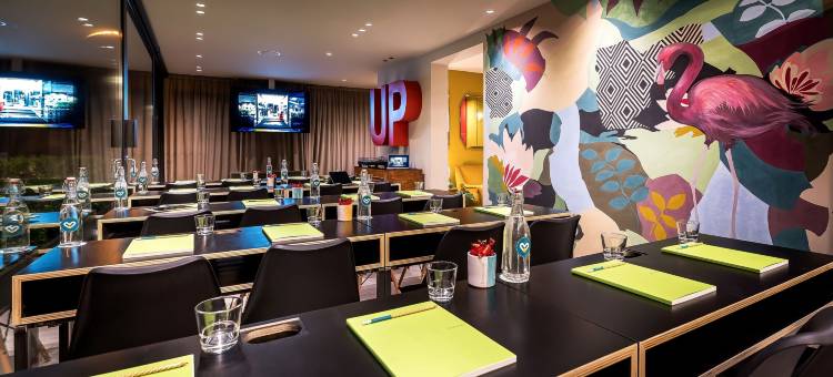 额谱酒店(Up Hotel)图片