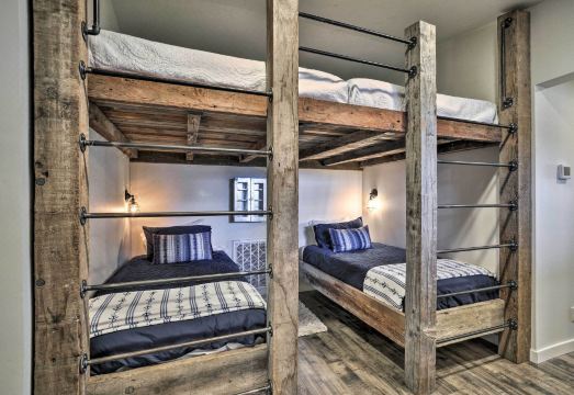 Sleek Riverfront Condo on Pier in Downtown Astoria Hotel Overview