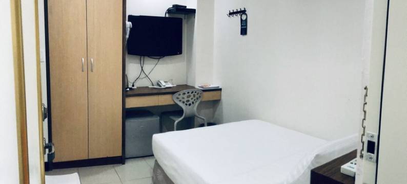 台南来七桃旅店图片