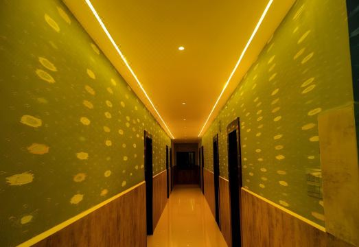 Hotel Shiva Punjab, Malegaon Hotel Overview