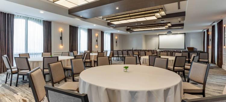 休斯顿市中心会议中心坎布里亚酒店(Cambria Hotel Houston Downtown Convention Center)图片