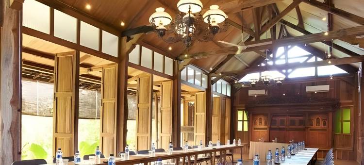 阿拉马尼斯别墅度假别墅(Desa Alamanis Resort Vila)图片