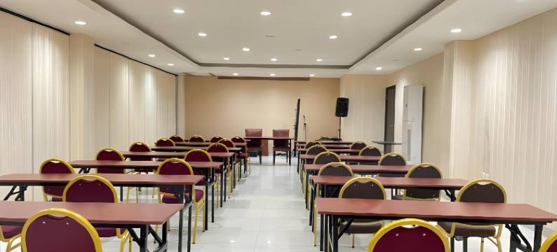 ALL NITE & DAY 马卡萨尔(All Nite & Day Makassar)图片