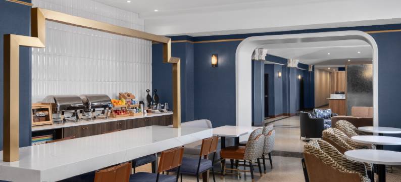 希尔顿塔佩斯特里系列汉密尔顿韦尔之家(The Well House Hamilton, Tapestry Collection by Hilton)图片