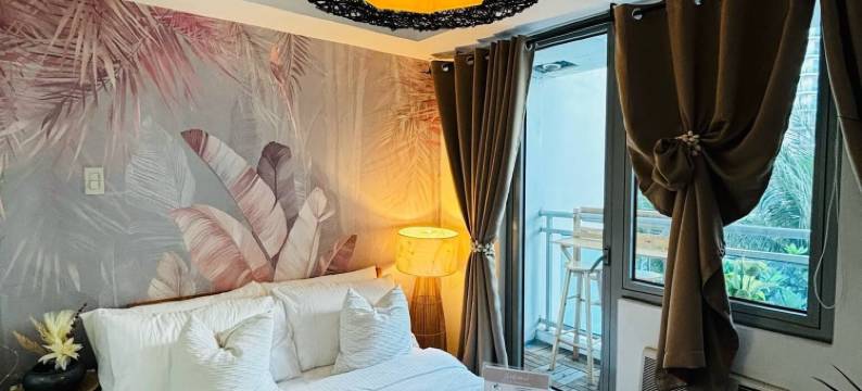 蔚蓝海滩俱乐部帕丽斯希尔顿酒店(Azure Beach Club Paris Hilton)图片