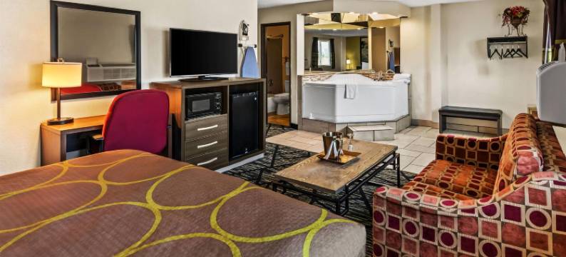 独立城堪萨斯城温德姆速8酒店(Super 8 by Wyndham Independence Kansas City)图片