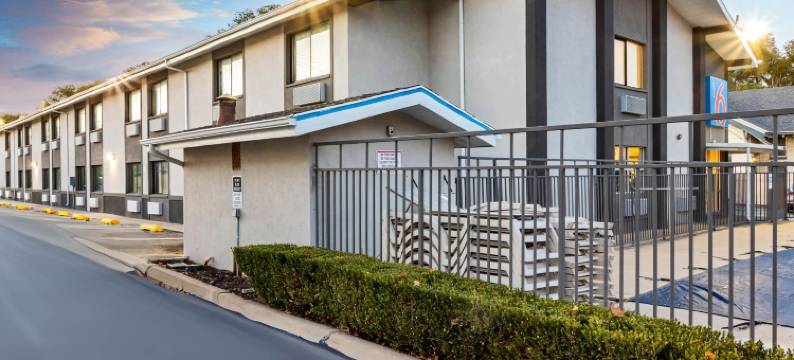 犹他市中心奥格登6号汽车旅馆(Motel 6 Ogden, UT- Downtown)图片