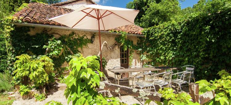 Holiday home in Bourgnac with private pool图片