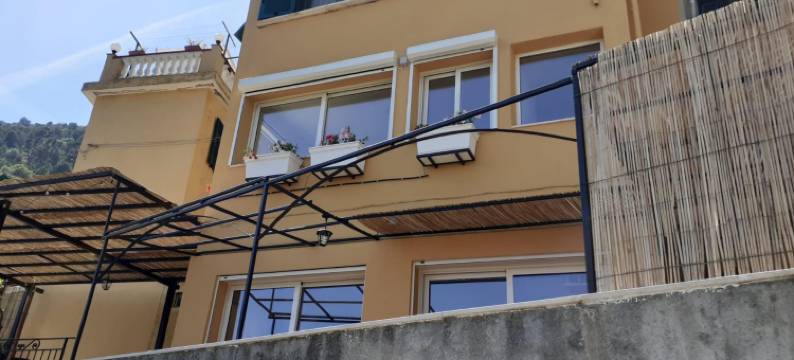 Chic Coastal Hill Escape图片