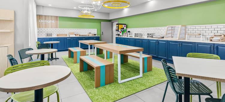 Spark by Hilton Sumter图片