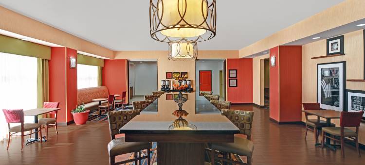 戴明欢朋酒店(Hampton Inn Deming)图片