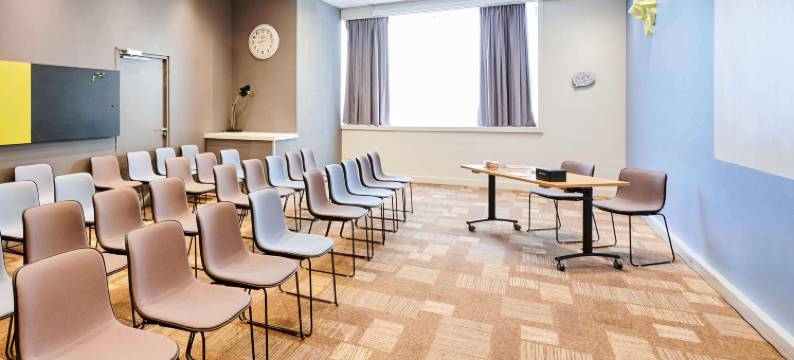 宜必思里昂杰兰汇流博物馆酒店(Ibis Lyon Gerland Musée des Confluences)图片