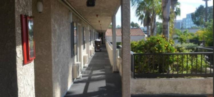 托伦斯豪生酒店(Howard Johnson by Wyndham Torrance)图片