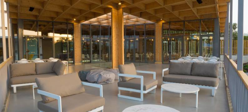 奥萨迪塔维拉酒店(Ozadi Tavira Hotel)图片