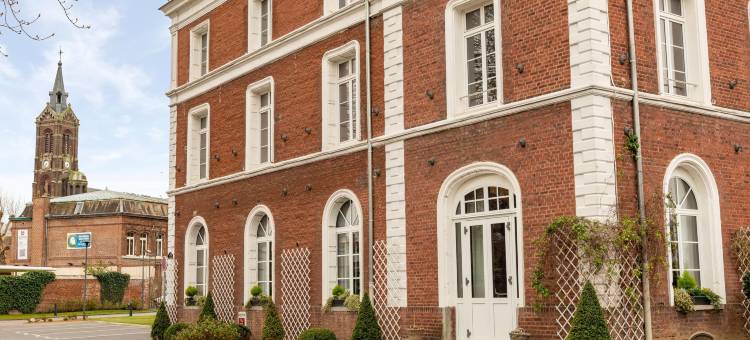 西伦斯住宅罗格原创精品酒店(The Originals Boutique la Maison Rouge Lens Ouest)图片