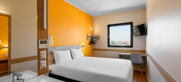 宜必思快捷圣地亚哥普罗维登西亚酒店(Ibis Budget Santiago Providencia)图片