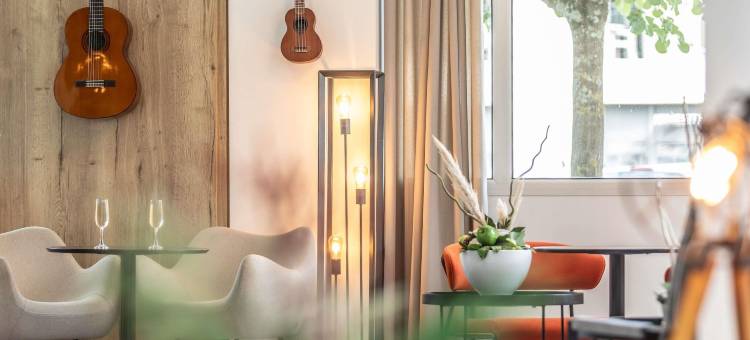 宜必思西布勒圣让德吕兹酒店(Ibis Ciboure Saint-Jean-De-Luz)图片