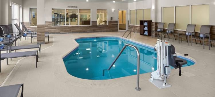 哥伦布俄亥俄州立大学万枫酒店及套房(Fairfield Inn & Suites Columbus OSU)图片