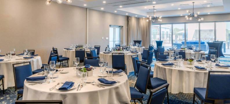 米尔堡坎布里亚酒店(Cambria Hotel Fort Mill)图片