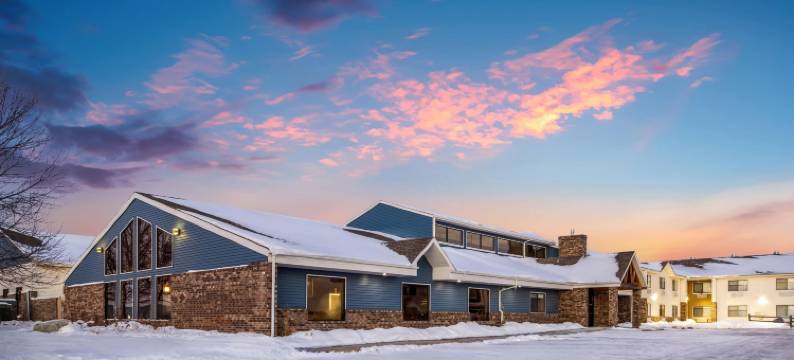 阿伯丁活动中心温德姆美吟温德姆酒店(AmericInn by Wyndham Aberdeen Event Center)图片