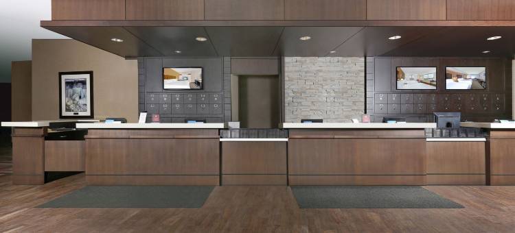 温德姆豪华瀑布景酒店(Wyndham Grand Fallsview Hotel)图片