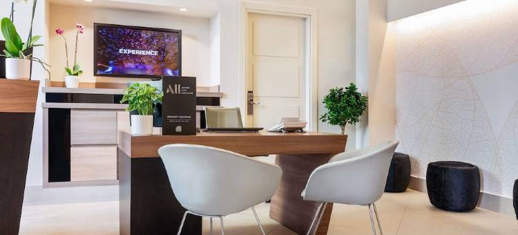 安吉奥诺那不勒斯中心美居酒店(Mercure Napoli Centro Angioino)图片
