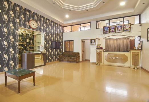 Saish Hotel Shirdi Hotel Overview