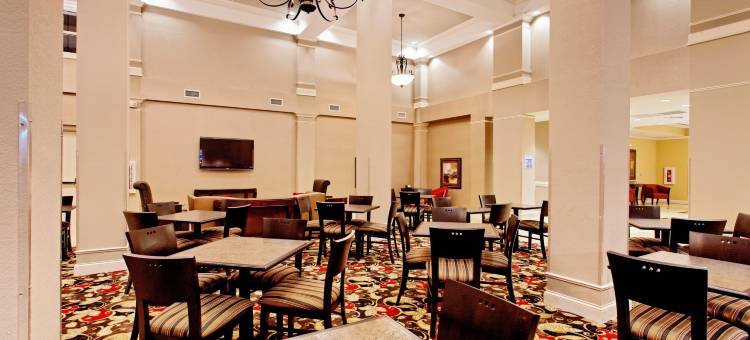 智选假日套房酒店克雷斯特维尤(Holiday Inn Express & Suites Crestview South I-10)图片